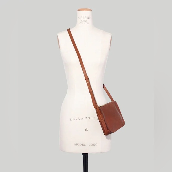 Madewell The Simple Crossbody Bag - Picture 3 of 7